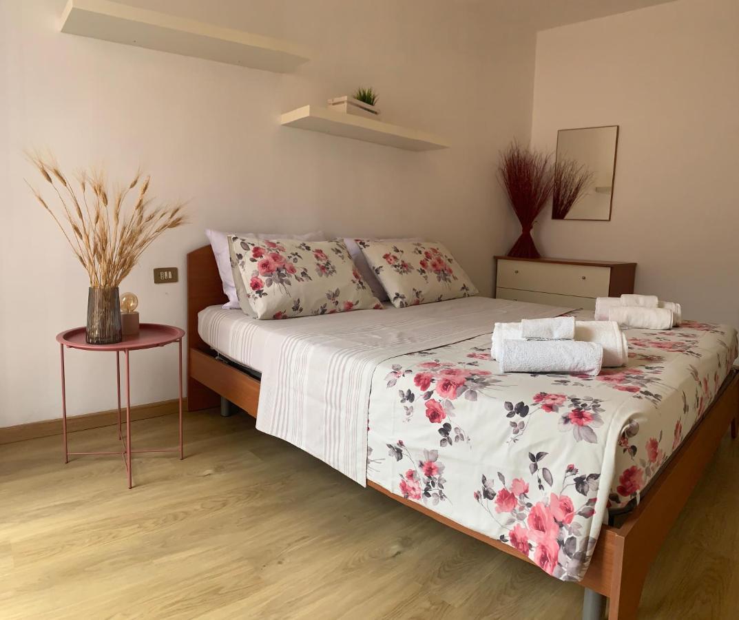 Clo Apartment Toscolano Maderno Eksteriør billede